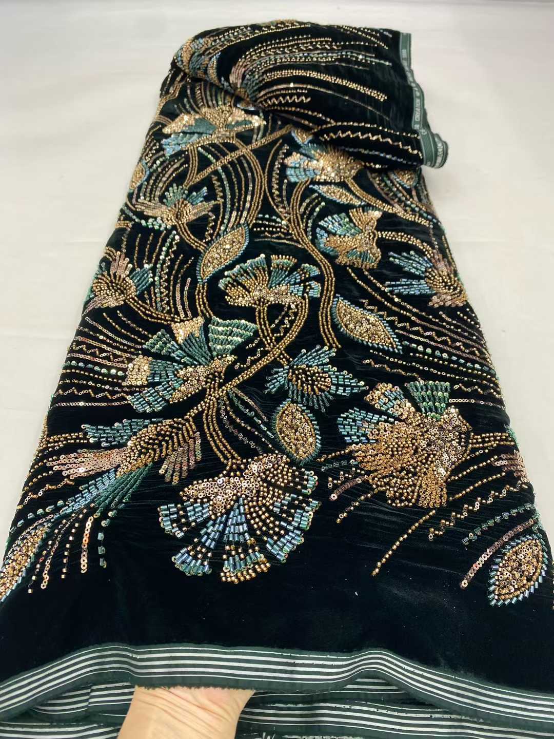 Sewing Velvet Fabric - ผ้าลูกไม้กำมะหยี่แอฟริกันแบบใหม่ปี 2026 ผ้าลูกไม้ปักลายไนจีเรียคุณภาพสูงสำหรับงานแต่งงาน ผ้าลูกไม้กำมะหยี่สีเขียว