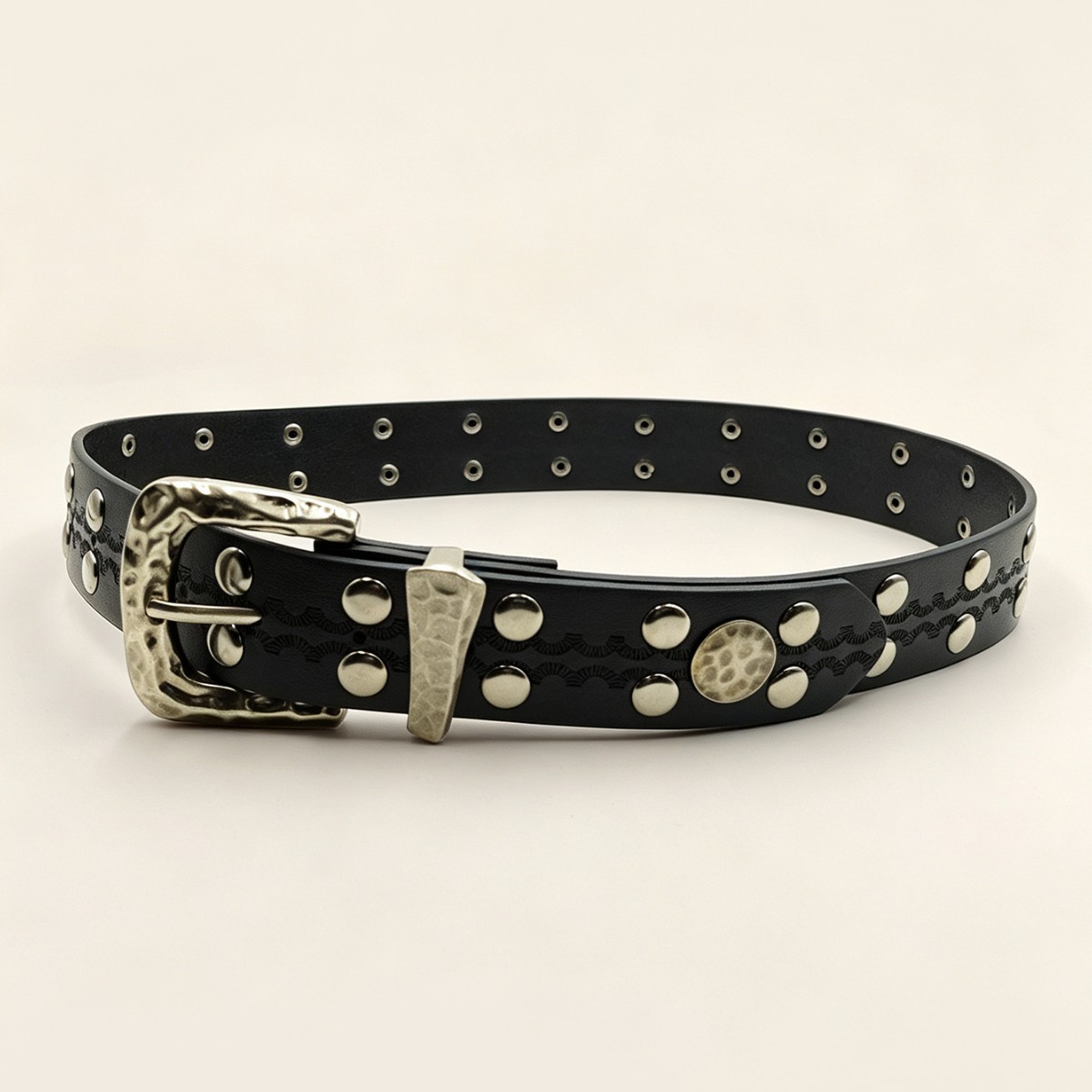 เข็มขัดลายค้อนสไตล์อุตสาหกรรมห - Leather Needle Heavy บทวิจารณ์และราคา