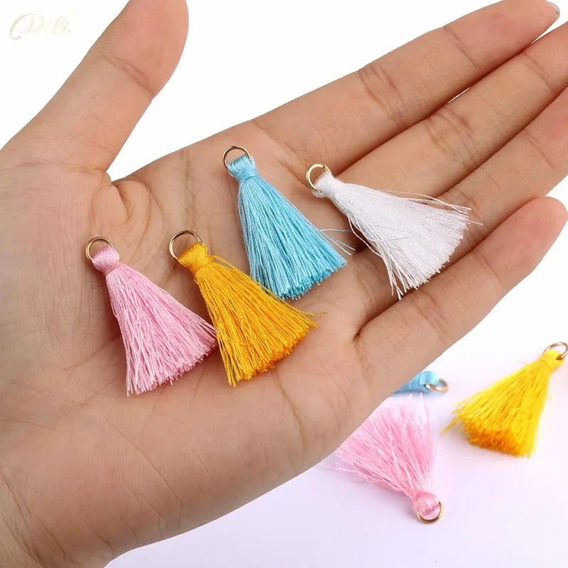 พู่ห้อยขนาดเล็ก 3 ซม. โพลีเอสเ - Sewing Textile Art บทวิจารณ์และราคา