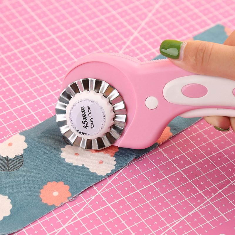 ใบมีดตัดแบบหมุนขนาด 28/45 มม.  - Rotary Cutter Fabric บทวิจารณ์และราคา